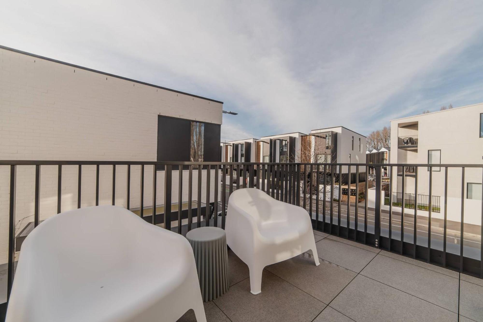 Chic And Contemporary Living At Cambridge Terrace Villa Christchurch Luaran gambar