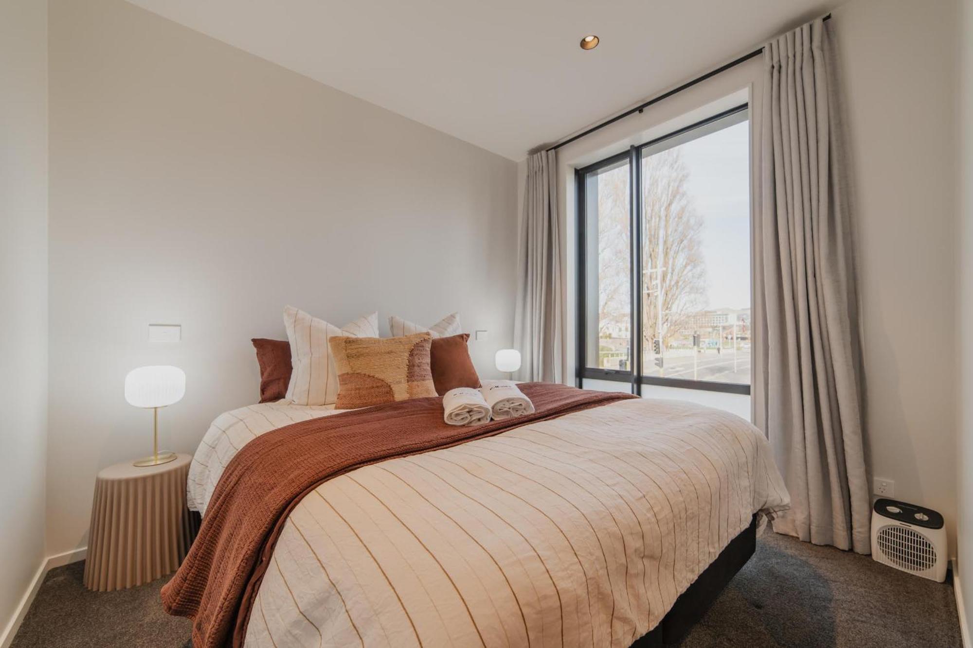 Chic And Contemporary Living At Cambridge Terrace Villa Christchurch Luaran gambar