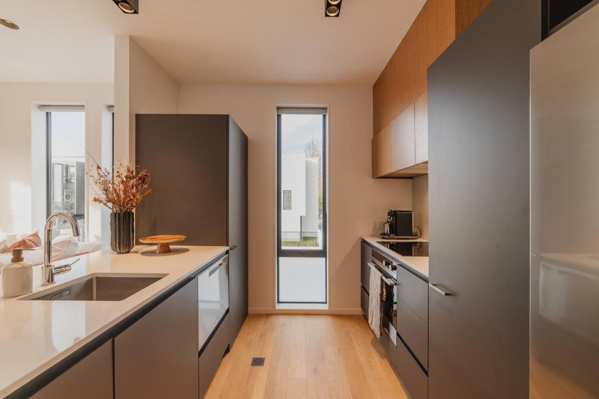 Chic And Contemporary Living At Cambridge Terrace Villa Christchurch Luaran gambar